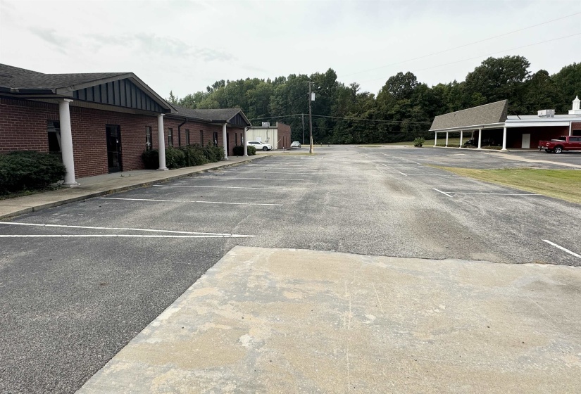 301 LAKE DR, Ripley, Tennessee 38063, ,Commercial/industrial,For Sale,LAKE,10158271