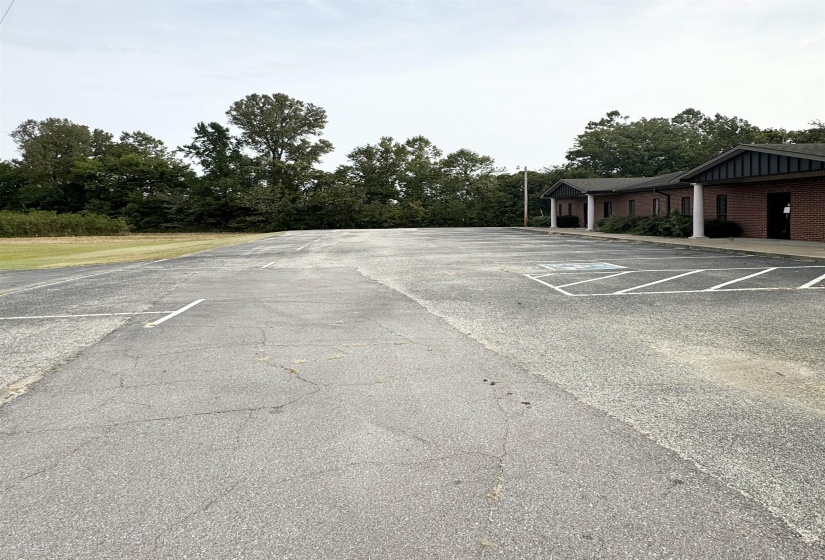 301 LAKE DR, Ripley, Tennessee 38063, ,Commercial/industrial,For Sale,LAKE,10158271