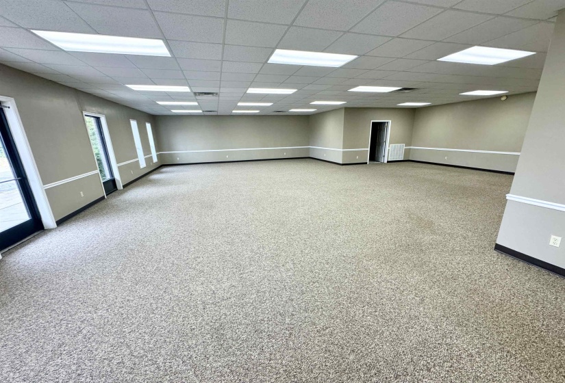 301 LAKE DR, Ripley, Tennessee 38063, ,Commercial/industrial,For Sale,LAKE,10158271