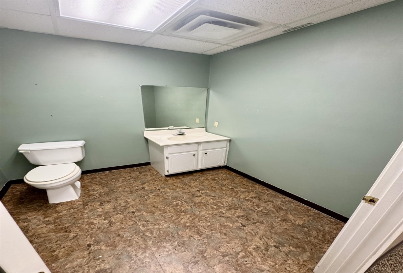 301 LAKE DR, Ripley, Tennessee 38063, ,Commercial/industrial,For Sale,LAKE,10158271