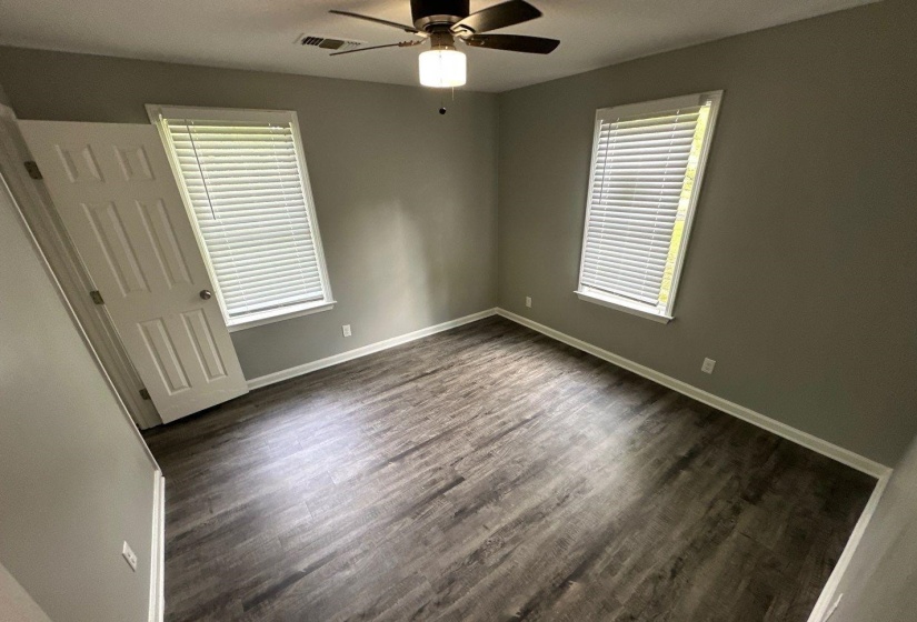 3005 SUNRISE AVE, Memphis, Tennessee 38127, 2 Bedrooms Bedrooms, 5 Rooms Rooms,1 BathroomBathrooms,Residential,For Sale,SUNRISE,10164228