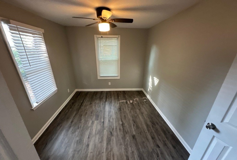 3005 SUNRISE AVE, Memphis, Tennessee 38127, 2 Bedrooms Bedrooms, 5 Rooms Rooms,1 BathroomBathrooms,Residential,For Sale,SUNRISE,10164228