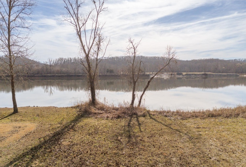 000 HARDIN BOTTOM RIVER RD, Clifton, Tennessee 38425-9999, ,Land,For Sale,HARDIN BOTTOM RIVER,10166557
