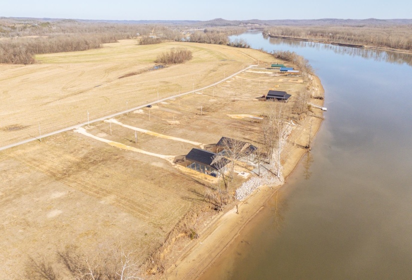 000 HARDIN BOTTOM RIVER RD, Clifton, Tennessee 38425-9999, ,Land,For Sale,HARDIN BOTTOM RIVER,10166557