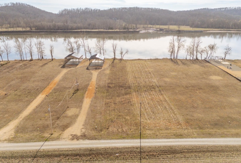 000 HARDIN BOTTOM RIVER RD, Clifton, Tennessee 38425-9999, ,Land,For Sale,HARDIN BOTTOM RIVER,10166557