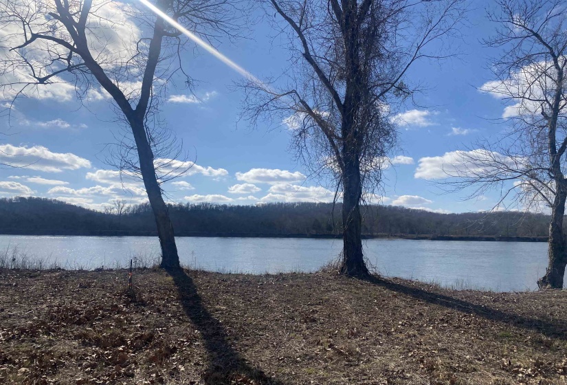 000 HARDIN BOTTOM RIVER RD, Clifton, Tennessee 38425-9999, ,Land,For Sale,HARDIN BOTTOM RIVER,10166557