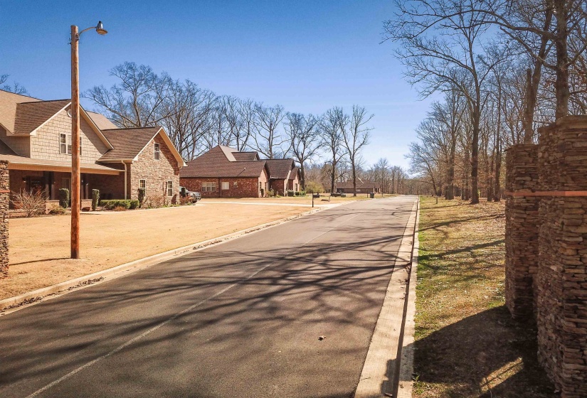 LOT 16 NORTHTOWNE DR, Corinth, Mississippi 38834, ,Land,For Sale,NORTHTOWNE,10168296