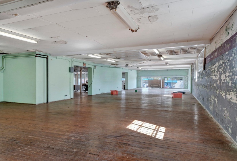 2461 CHELSEA AVE, Memphis, Tennessee 38108, ,Commercial/industrial,For Sale,CHELSEA,10169469