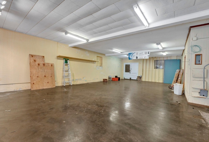 2461 CHELSEA AVE, Memphis, Tennessee 38108, ,Commercial/industrial,For Sale,CHELSEA,10169469