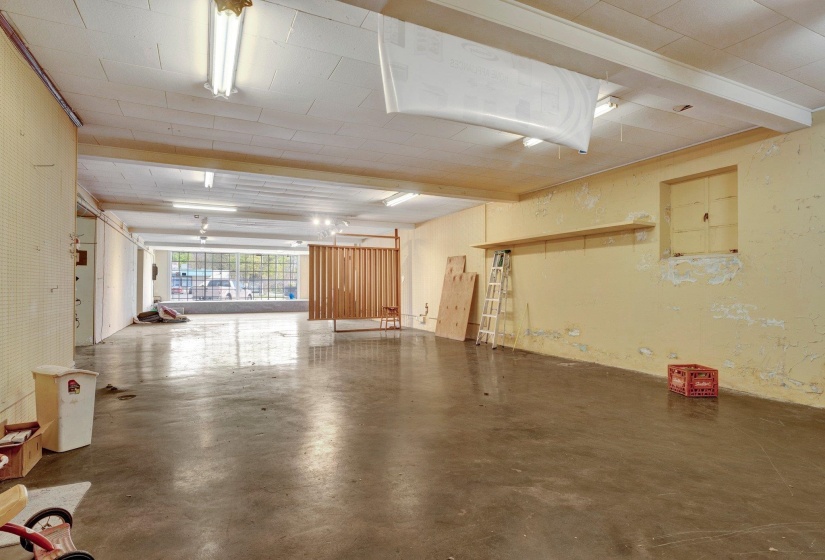 2461 CHELSEA AVE, Memphis, Tennessee 38108, ,Commercial/industrial,For Sale,CHELSEA,10169469