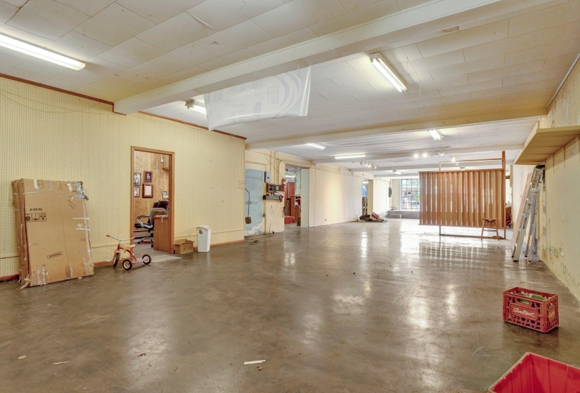 2461 CHELSEA AVE, Memphis, Tennessee 38108, ,Commercial/industrial,For Sale,CHELSEA,10169469