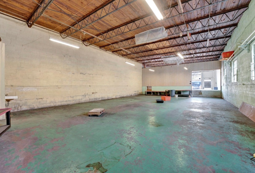 2461 CHELSEA AVE, Memphis, Tennessee 38108, ,Commercial/industrial,For Sale,CHELSEA,10169469
