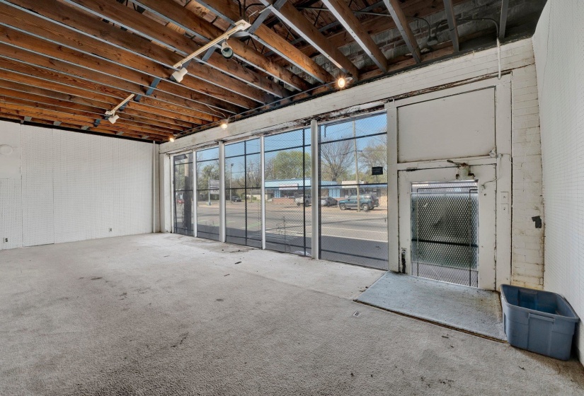 2461 CHELSEA AVE, Memphis, Tennessee 38108, ,Commercial/industrial,For Sale,CHELSEA,10169469