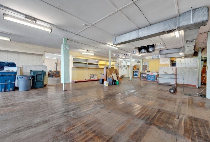 2461 CHELSEA AVE, Memphis, Tennessee 38108, ,Commercial/industrial,For Sale,CHELSEA,10169469