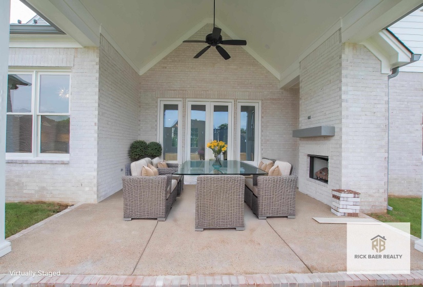 2611 MOORE RD, Germantown, Tennessee 38138, 5 Bedrooms Bedrooms, 11 Rooms Rooms,4.1 BathroomsBathrooms,Residential,For Sale,MOORE,10169910