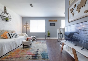 1050 PARKWAY AVE, Memphis, Tennessee 38105, 1 Bedroom Bedrooms, 4 Rooms Rooms,1 BathroomBathrooms,Rental Properties,For Sale,PARKWAY,10132367