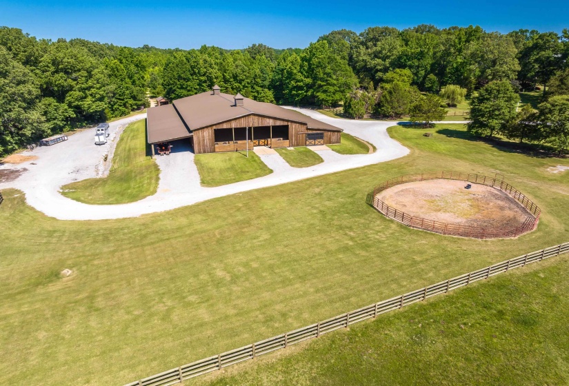 Indoor riding arena