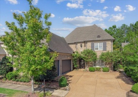 9793 LAUREL HOLLOW LN, Collierville, Tennessee 38139, 4 Bedrooms Bedrooms, 9 Rooms Rooms,4 BathroomsBathrooms,Residential,For Sale,LAUREL HOLLOW,10176441