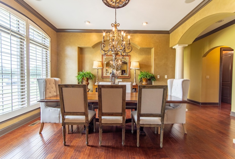 200 TWIN FORK LN, Savannah, Tennessee 38372, 4 Bedrooms Bedrooms, 15 Rooms Rooms,4.2 BathroomsBathrooms,Residential,For Sale,TWIN FORK,10177262