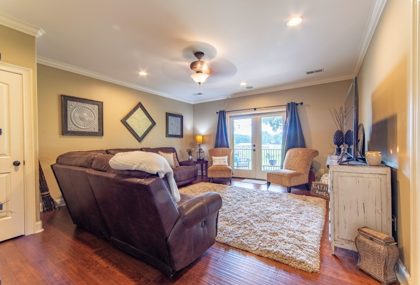 200 TWIN FORK LN, Savannah, Tennessee 38372, 4 Bedrooms Bedrooms, 15 Rooms Rooms,4.2 BathroomsBathrooms,Residential,For Sale,TWIN FORK,10177262