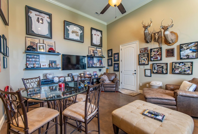 200 TWIN FORK LN, Savannah, Tennessee 38372, 4 Bedrooms Bedrooms, 15 Rooms Rooms,4.2 BathroomsBathrooms,Residential,For Sale,TWIN FORK,10177262