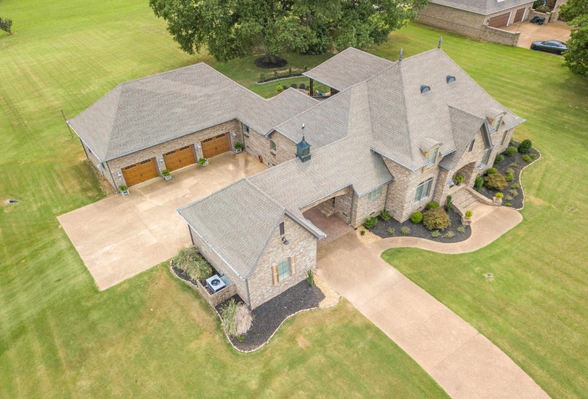 200 TWIN FORK LN, Savannah, Tennessee 38372, 4 Bedrooms Bedrooms, 15 Rooms Rooms,4.2 BathroomsBathrooms,Residential,For Sale,TWIN FORK,10177262