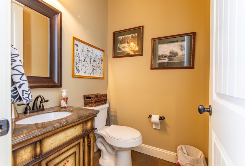 200 TWIN FORK LN, Savannah, Tennessee 38372, 4 Bedrooms Bedrooms, 15 Rooms Rooms,4.2 BathroomsBathrooms,Residential,For Sale,TWIN FORK,10177262