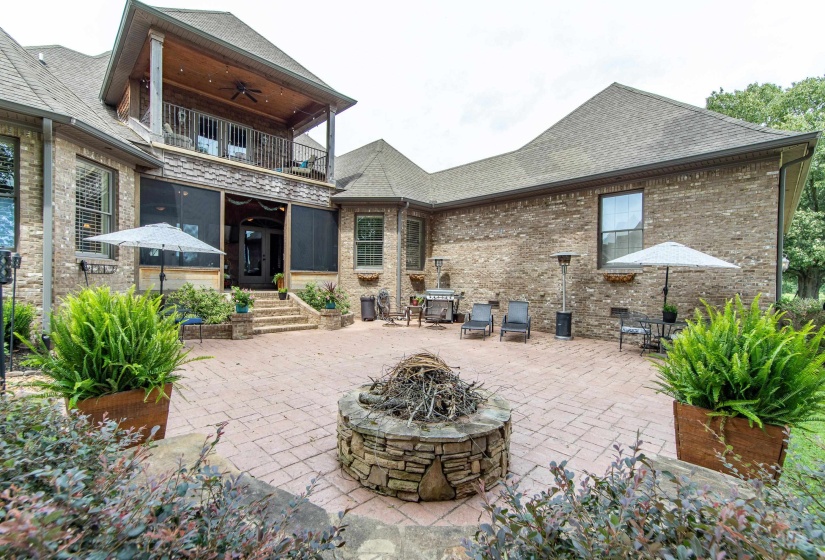 200 TWIN FORK LN, Savannah, Tennessee 38372, 4 Bedrooms Bedrooms, 15 Rooms Rooms,4.2 BathroomsBathrooms,Residential,For Sale,TWIN FORK,10177262