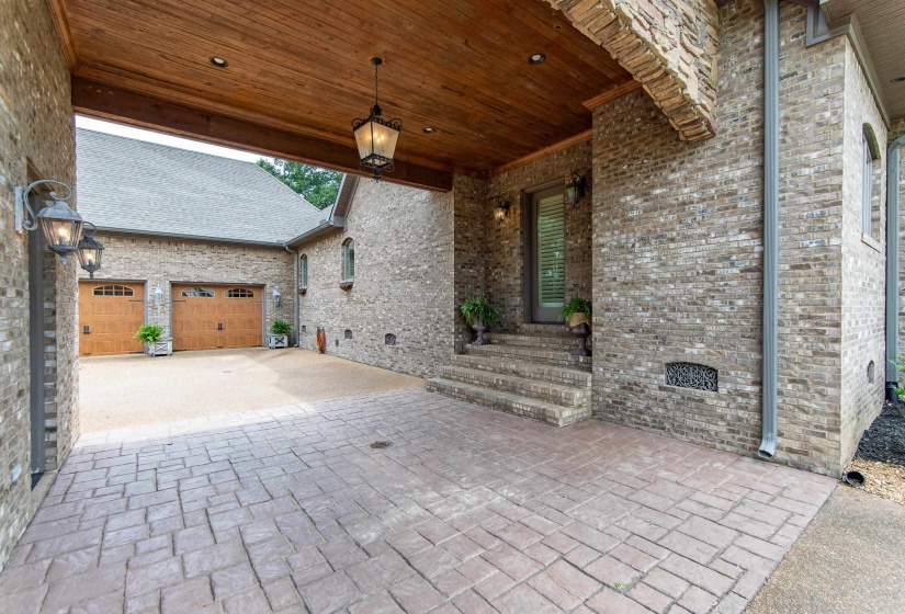 200 TWIN FORK LN, Savannah, Tennessee 38372, 4 Bedrooms Bedrooms, 15 Rooms Rooms,4.2 BathroomsBathrooms,Residential,For Sale,TWIN FORK,10177262