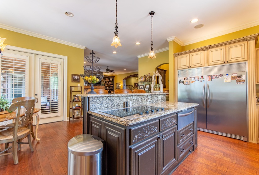 200 TWIN FORK LN, Savannah, Tennessee 38372, 4 Bedrooms Bedrooms, 15 Rooms Rooms,4.2 BathroomsBathrooms,Residential,For Sale,TWIN FORK,10177262