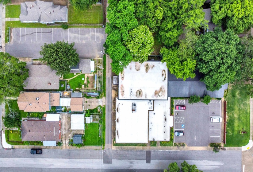 Birds eye view of property