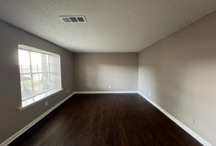 5995 LOFTY OAK DR, Memphis, Tennessee 38115, 3 Bedrooms Bedrooms, 6 Rooms Rooms,2.1 BathroomsBathrooms,Residential,For Sale,LOFTY OAK,10178209