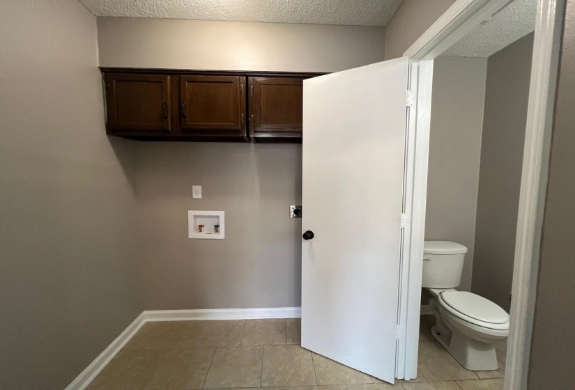 5995 LOFTY OAK DR, Memphis, Tennessee 38115, 3 Bedrooms Bedrooms, 6 Rooms Rooms,2.1 BathroomsBathrooms,Residential,For Sale,LOFTY OAK,10178209