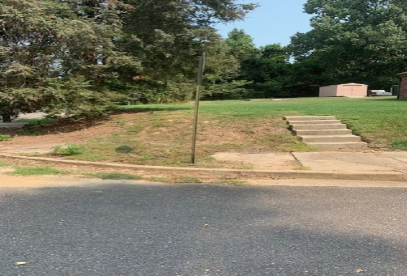 678 HAZELWOOD RD, Memphis, Tennessee 38109, ,Land,For Sale,HAZELWOOD,10176425