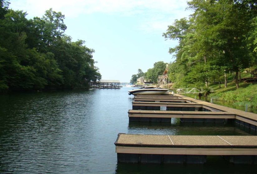 12 BREEZEY PT, Savannah, Tennessee 38372, ,Land,For Sale,BREEZEY,10181174
