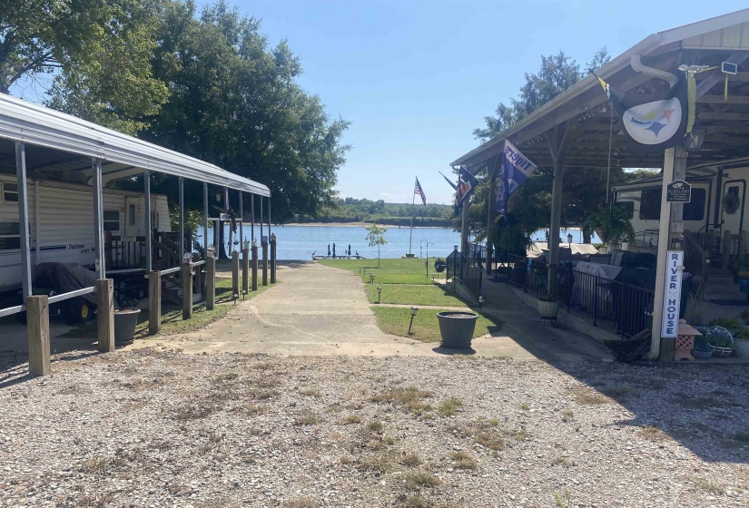 2950 CATFISH LN, Crump, Tennessee 38327, ,Land,For Sale,CATFISH,10181622