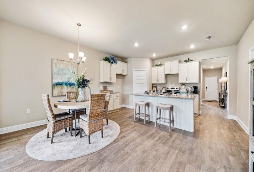 4272 SANDY HOLLOW LN, Millington, Tennessee 38053, 4 Bedrooms Bedrooms, 7 Rooms Rooms,2 BathroomsBathrooms,Residential,For Sale,SANDY HOLLOW,10182372