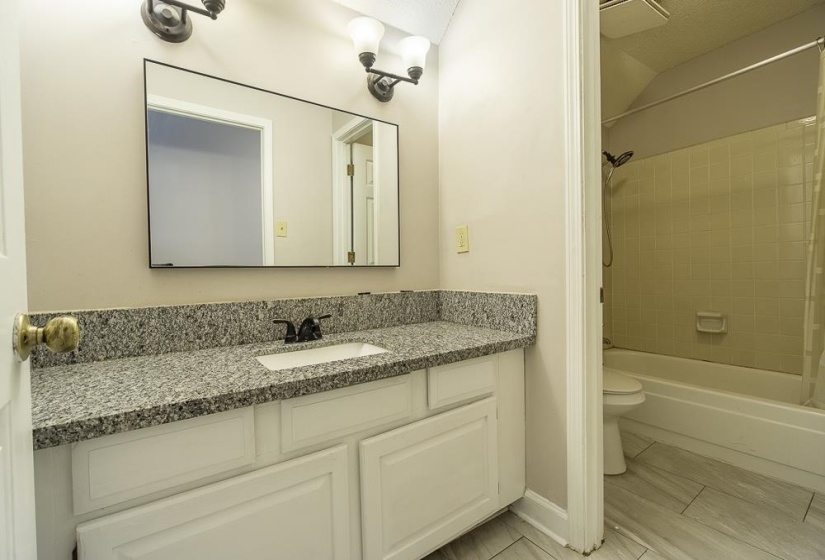 7150 WOODRIDGE LN, Germantown, Tennessee 38138, 5 Bedrooms Bedrooms, 9 Rooms Rooms,3 BathroomsBathrooms,Residential,For Sale,WOODRIDGE,10182474