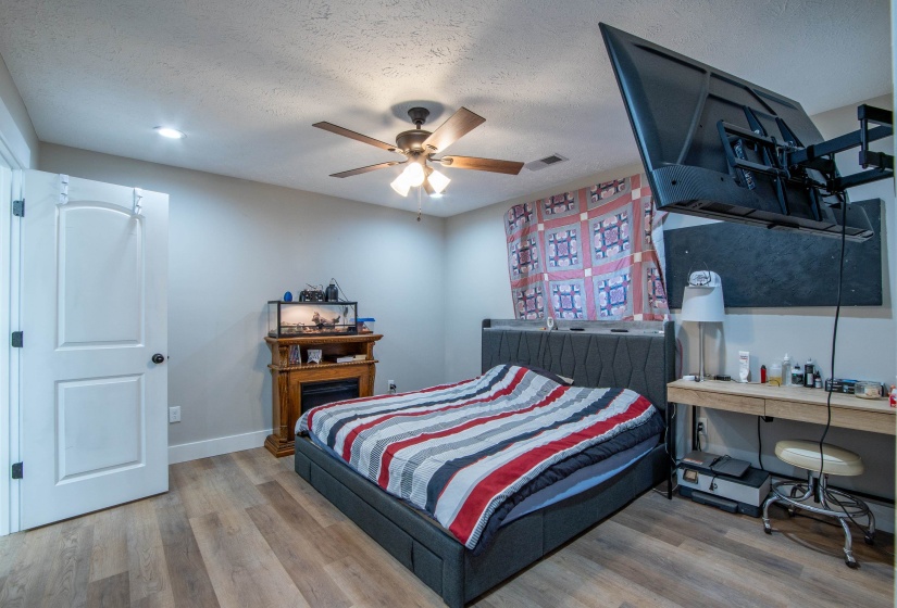 15 BAYBERRY CV, Savannah, Tennessee 38372, 3 Bedrooms Bedrooms, 6 Rooms Rooms,2 BathroomsBathrooms,Residential,For Sale,BAYBERRY,10183743