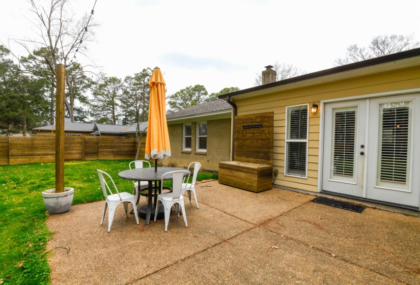 4543 CHARLESWOOD AVE, Memphis, Tennessee 38117, 4 Bedrooms Bedrooms, 7 Rooms Rooms,2.1 BathroomsBathrooms,Residential,For Sale,CHARLESWOOD,10183824