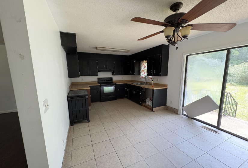 265 GAREY LOOP, Savannah, Tennessee 38372-1697, 3 Bedrooms Bedrooms, 7 Rooms Rooms,2 BathroomsBathrooms,Residential,For Sale,GAREY,10183886