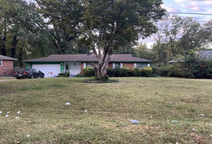 1781 WOODBURN DR, Memphis, Tennessee 38127, 3 Bedrooms Bedrooms, 7 Rooms Rooms,2 BathroomsBathrooms,Residential,For Sale,WOODBURN,10185408