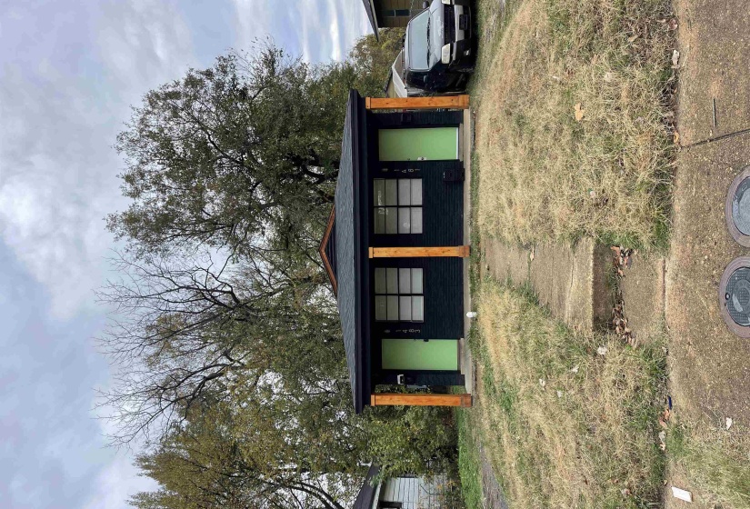 1481 OAKLAWN ST, Memphis, Tennessee 38114, 2 Bedrooms Bedrooms, ,1 BathroomBathrooms,Duplexes,For Sale,OAKLAWN,10186710