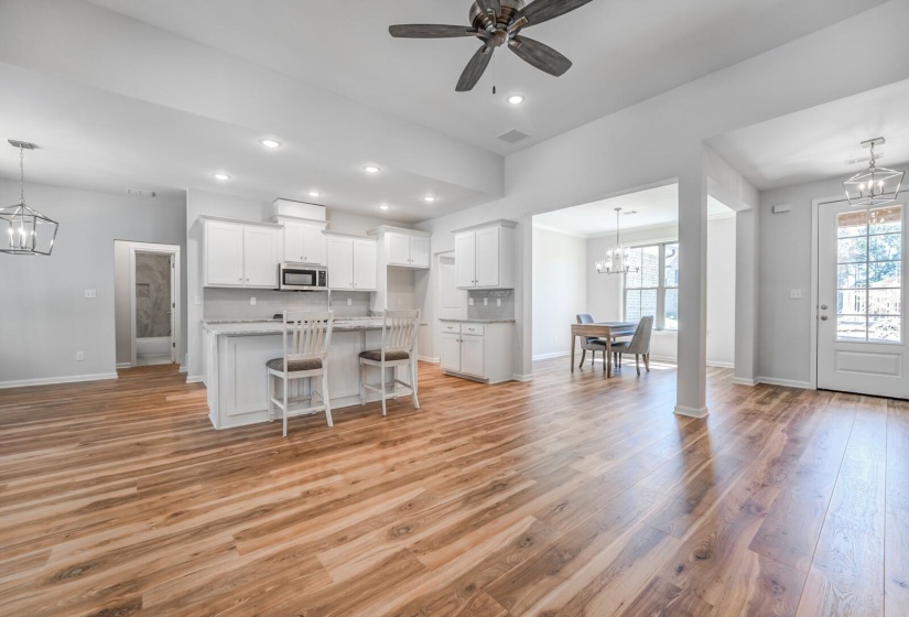 60 SUGALINA VALLEY DR, Oakland, Tennessee 38060, 4 Bedrooms Bedrooms, 10 Rooms Rooms,3 BathroomsBathrooms,Residential,For Sale,SUGALINA VALLEY,10186424