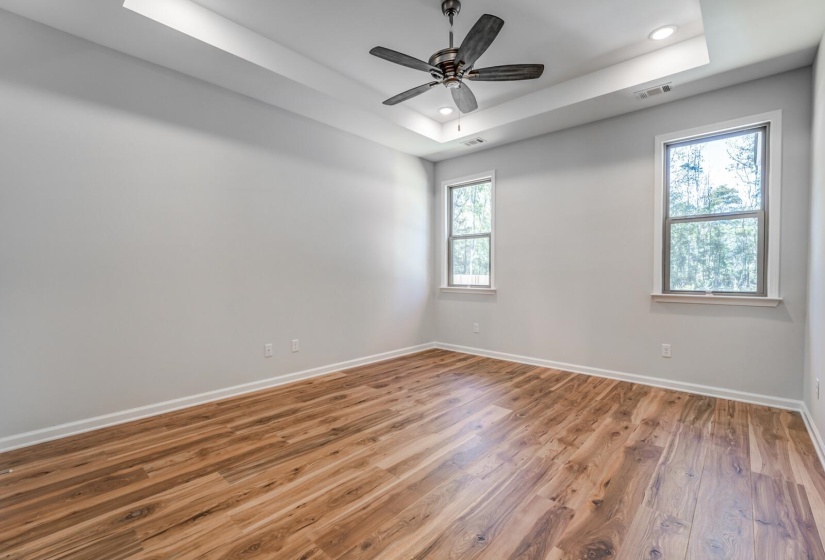 60 SUGALINA VALLEY DR, Oakland, Tennessee 38060, 4 Bedrooms Bedrooms, 10 Rooms Rooms,3 BathroomsBathrooms,Residential,For Sale,SUGALINA VALLEY,10186424