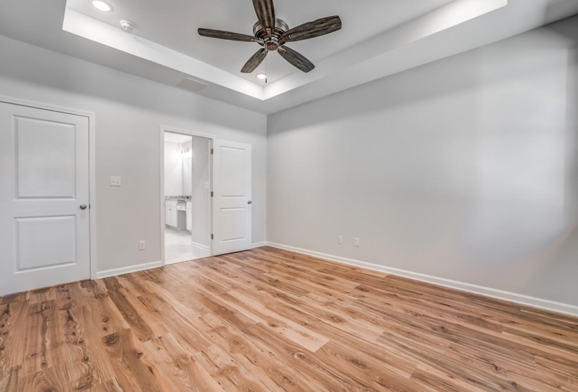 60 SUGALINA VALLEY DR, Oakland, Tennessee 38060, 4 Bedrooms Bedrooms, 10 Rooms Rooms,3 BathroomsBathrooms,Residential,For Sale,SUGALINA VALLEY,10186424