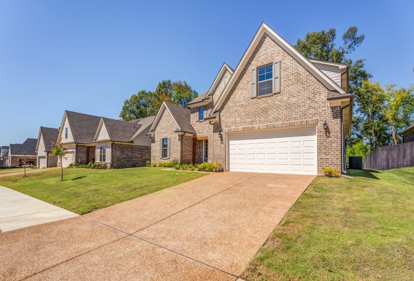 60 SUGALINA VALLEY DR, Oakland, Tennessee 38060, 4 Bedrooms Bedrooms, 10 Rooms Rooms,3 BathroomsBathrooms,Residential,For Sale,SUGALINA VALLEY,10186424