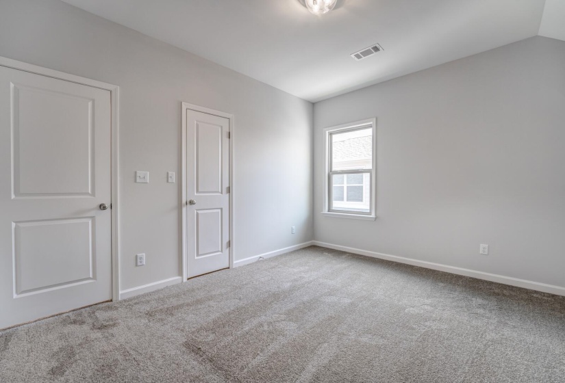 50 SUGALINA VALLEY DR, Oakland, Tennessee 38060, 4 Bedrooms Bedrooms, 10 Rooms Rooms,3 BathroomsBathrooms,Residential,For Sale,SUGALINA VALLEY,10186434