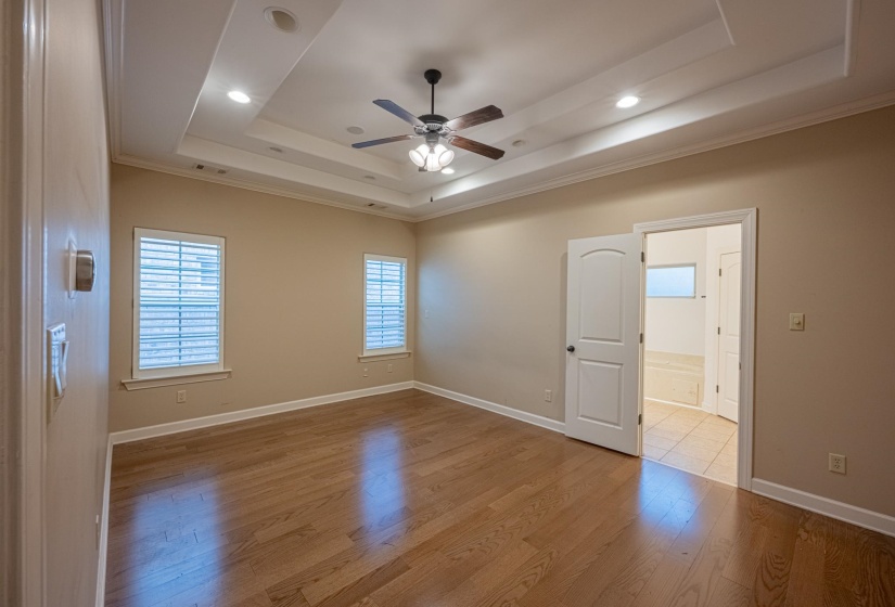 5231 NEWTON OAK CIR, Memphis, Tennessee 38117, 4 Bedrooms Bedrooms, 7 Rooms Rooms,2.1 BathroomsBathrooms,Residential,For Sale,NEWTON OAK,10187017