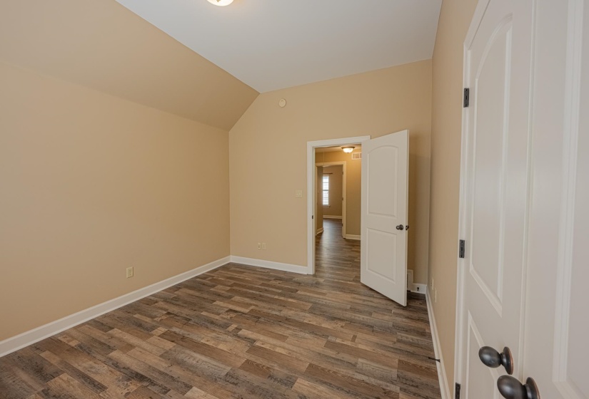 5231 NEWTON OAK CIR, Memphis, Tennessee 38117, 4 Bedrooms Bedrooms, 7 Rooms Rooms,2.1 BathroomsBathrooms,Residential,For Sale,NEWTON OAK,10187017